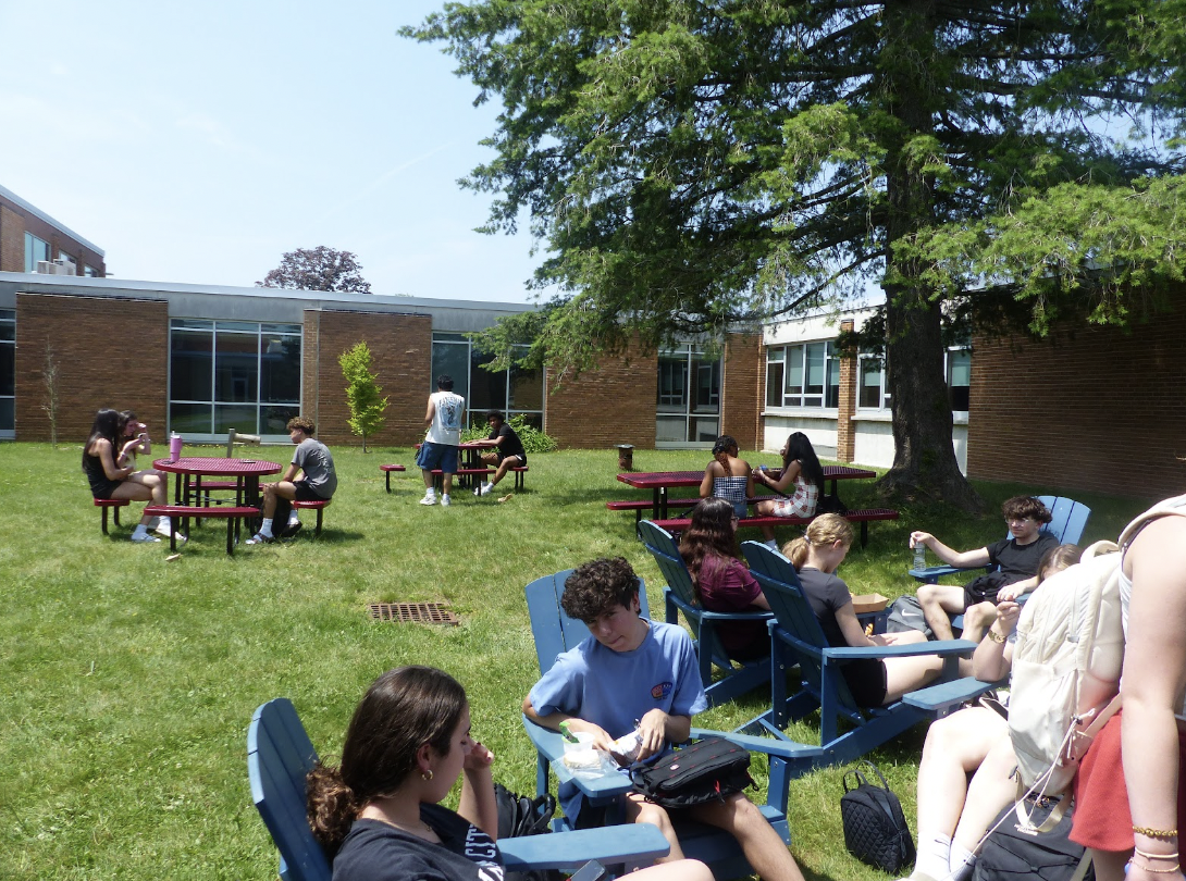 Juniors in the Senior Courtyard